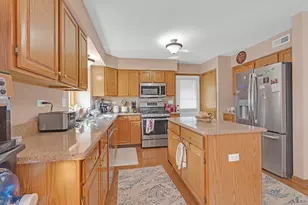 265 Biscayne St, Bloomingdale, IL 60108 - Photo 8