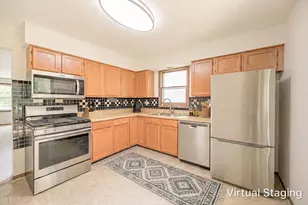 21610 Peterson Ave, Sauk Village, IL 60411 - Photo 4
