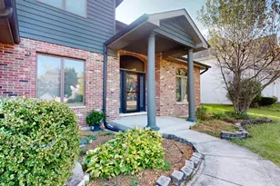 16127 Burgundy Dr, Plainfield, IL 60586 - Photo 4