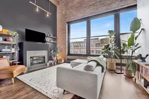2303 S Michigan Ave, Chicago, IL 60616 - Photo 4