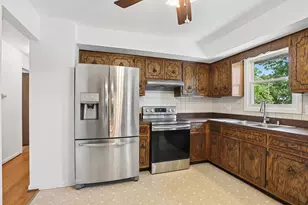 3207 Indianwood Ln, Joliet, IL 60431 - Photo 12