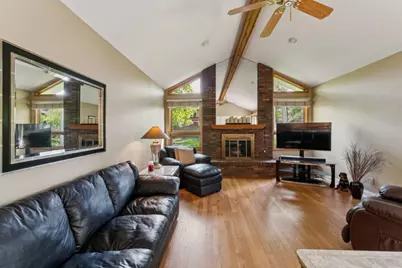384 E Montrose Avenue, Wood Dale, IL 60191 - Photo 10
