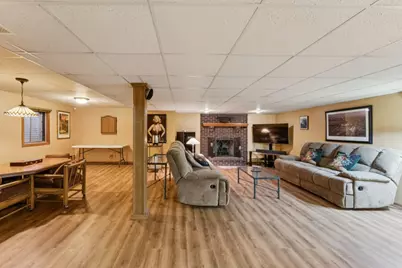 384 E Montrose Avenue, Wood Dale, IL 60191 - Photo 32
