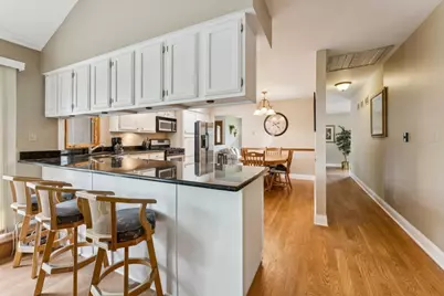 384 E Montrose Avenue, Wood Dale, IL 60191 - Photo 12