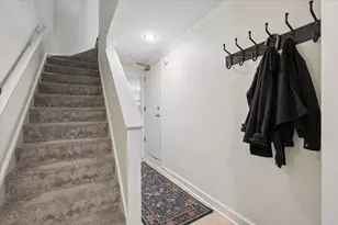 2304 N Lakewood Ave, Chicago, IL 60614 - Photo 18
