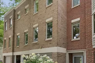 2304 N Lakewood Ave, Chicago, IL 60614 - Photo 10
