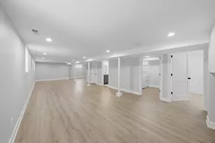 5750 S Oak Park Ave, Chicago, IL 60638 - Photo 22