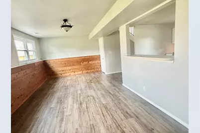621 W 8th Street, Belvidere, IL 61008 - Photo 2