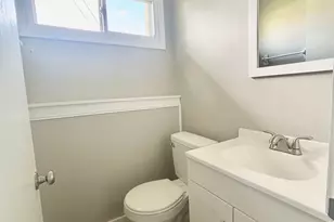 621 W 8th St, Belvidere, IL 61008 - Photo 18