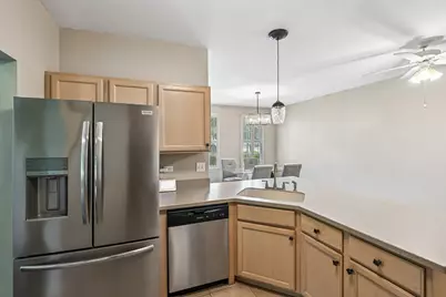 519 King Avenue, East Dundee, IL 60118 - Photo 8