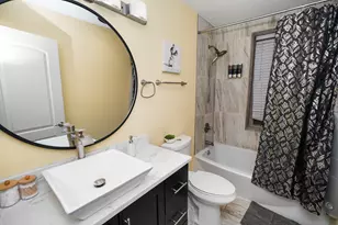 321 S Richmond St, Chicago, IL 60612 - Photo 14