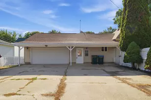 809 W 5th St, Rock Falls, IL 61071 - Photo 18
