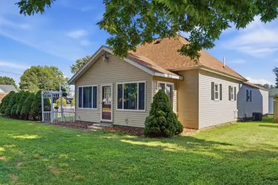 809 W 5th Street, Rock Falls, IL 61071 - Photo 2