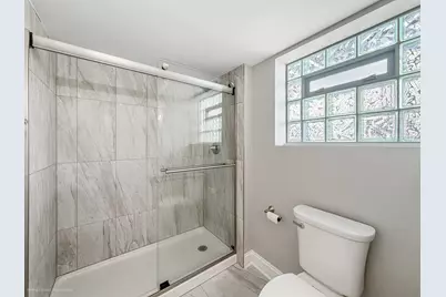 8864 S Winchester Avenue, Chicago, IL 60620 - Photo 18