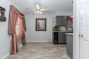 908 E Chestnut St, Pontiac, IL 61764 - Photo 26