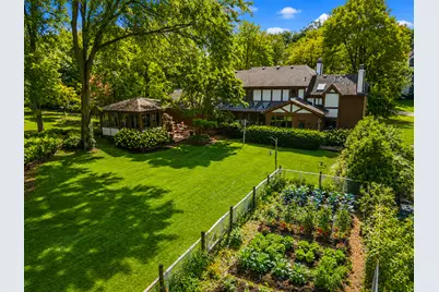 1211 S Grove Avenue, Barrington, IL 60010 - Photo 2