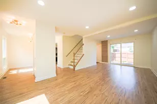 4092 Quincy Ct, Streamwood, IL 60107 - Photo 2