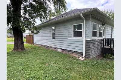 450 Bicknell, Centralia, IL 62801 - Photo 32