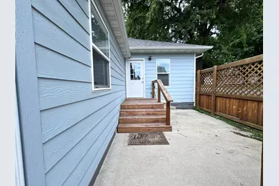 450 Bicknell, Centralia, IL 62801 - Photo 4