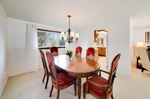 252 Millford Ln, Bloomingdale, IL 60108 - Photo 8
