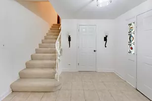 252 Millford Ln, Bloomingdale, IL 60108 - Photo 4