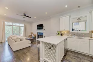 4224 S King Dr, Chicago, IL 60653 - Photo 2