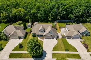 230 English Ln, Winthrop Harbor, IL 60096 - Photo 2