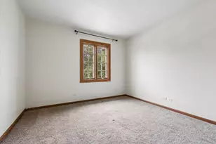 1858 Princeton Cir, Naperville, IL 60565 - Photo 10