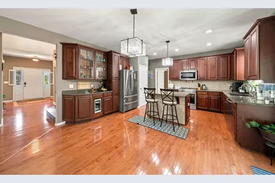 37061 N Bonnie Brae Road, Lake Villa, IL 60046 - Photo 8