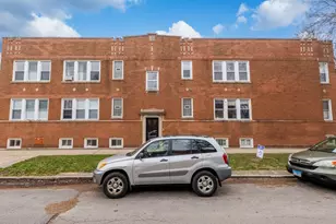 3825 W Roscoe St, Chicago, IL 60618 - Photo 1