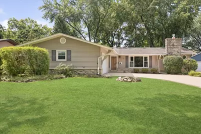 613 65th Street, Downers Grove, IL 60516 - Photo 1