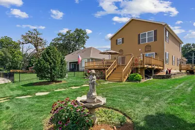 2019 N Woodlawn Park Avenue, McHenry, IL 60051 - Photo 8