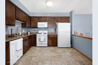 175 W Brush Hill Road #104, Elmhurst, IL 60126 - Photo 10