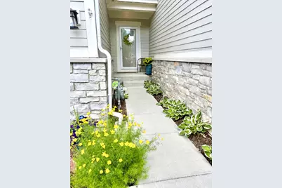 530 Pershing Court, Barrington, IL 60010 - Photo 2