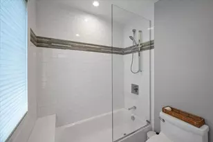 616 Birchwood Ave, Des Plaines, IL 60018 - Photo 36