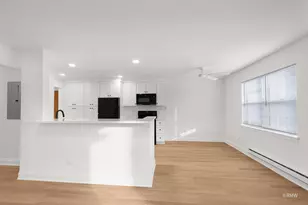 240 S Rush St, Itasca, IL 60143 - Photo 6