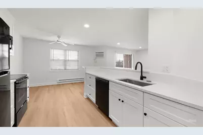 240 S Rush Street #3A, Itasca, IL 60143 - Photo 2