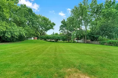 22W689 Elmwood Drive, Glen Ellyn, IL 60137 - Photo 22