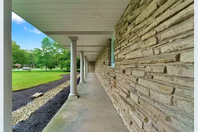 22W689 Elmwood Drive, Glen Ellyn, IL 60137 - Photo 4