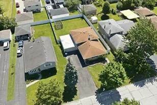 607 N Van Auken St, Elmhurst, IL 60126 - Photo 32