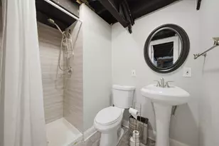 607 N Van Auken St, Elmhurst, IL 60126 - Photo 18