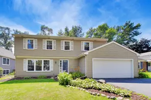 1917 Templar Dr, Naperville, IL 60565 - Photo 1