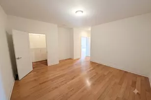 2352 W Byron St, Chicago, IL 60618 - Photo 16