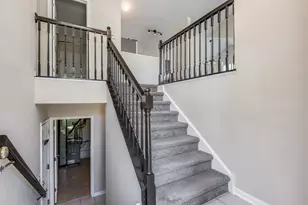 9465 Harrison St, Des Plaines, IL 60016 - Photo 2