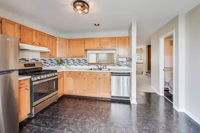 985 Manchester Circle #985, Grayslake, IL 60030 - Photo 8