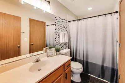 985 Manchester Circle #985, Grayslake, IL 60030 - Photo 18