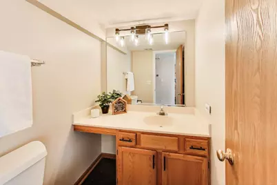 985 Manchester Circle #985, Grayslake, IL 60030 - Photo 10