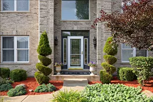 503 Barton Creek Dr, Lake in the Hills, IL 60156 - Photo 4