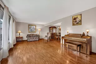 8823 Prestwick Ln, Orland Park, IL 60462 - Photo 2