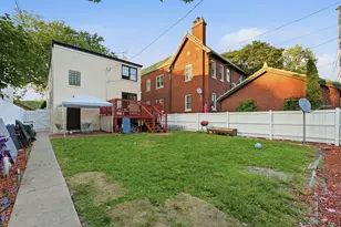 2507 W Coyle Ave, Chicago, IL 60645 - Photo 32